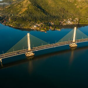 alex-caceres-o5fzhONojZw-unsplash